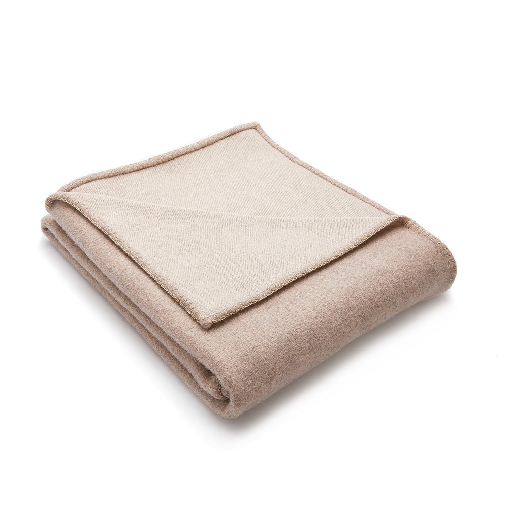 Sandstone Luxury Wool Throw in Mushroom Pink